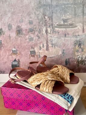 Tory Burch Elegant Woven Raffia Strap Leather Sandals - 9.5